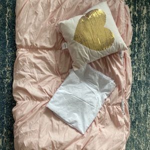 Girls bedding